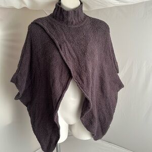 Elan gray textured mock neck poncho sweater OS